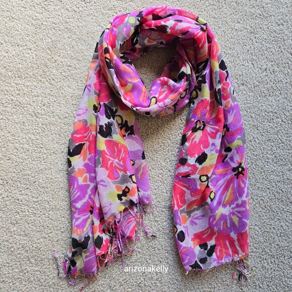 Lily Pulitzer Cashmere Silk Murfee Scarf Pink Floral Pop Pink in the Garden - Picture 1 of 11